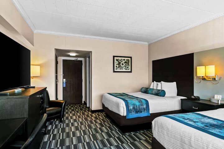 Room 13 of 31